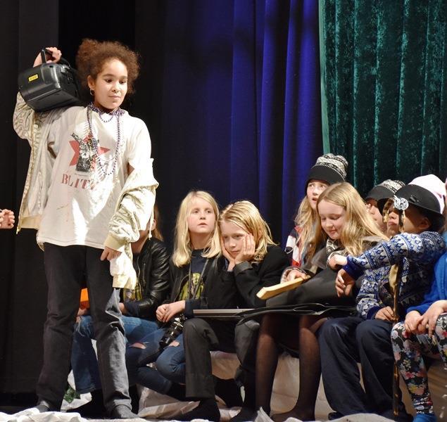 Nesoddtangen skole SFO drama juleforestilling 2017 (1).jpg - Klikk for stort bilde